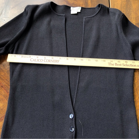 Worth Collection Classic Navy Rib Sweater Cardigan Size Medium - Picture 9 of 10